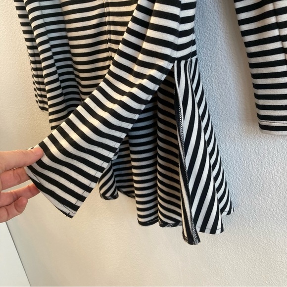 Soft Surroundings Calista Zip Tunic Top Striped Back White Longline Size Medium - Picture 8 of 11